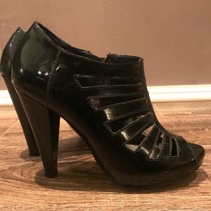 Steve Madden black heels